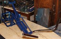 Utrzymujący równowagę skuter inspirowany odlskulowym rowerem