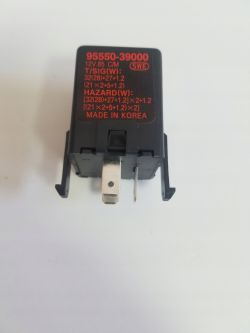 Niedziałające kierunkowskazy i awaryjki: Hyundai Accent 1.3L 1998 - poszukiwany przerywacz