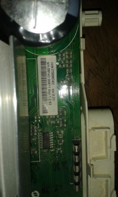 Indesit SISL129EU - uszkodzony warystor w module o nr. 21500957. 02