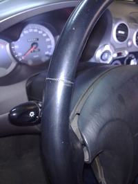Hyundai Coupe - Przypadkowe uruchanianie się klaksonu Hyundai Coupe - Przypadkowe uruchanianie się klaksonu