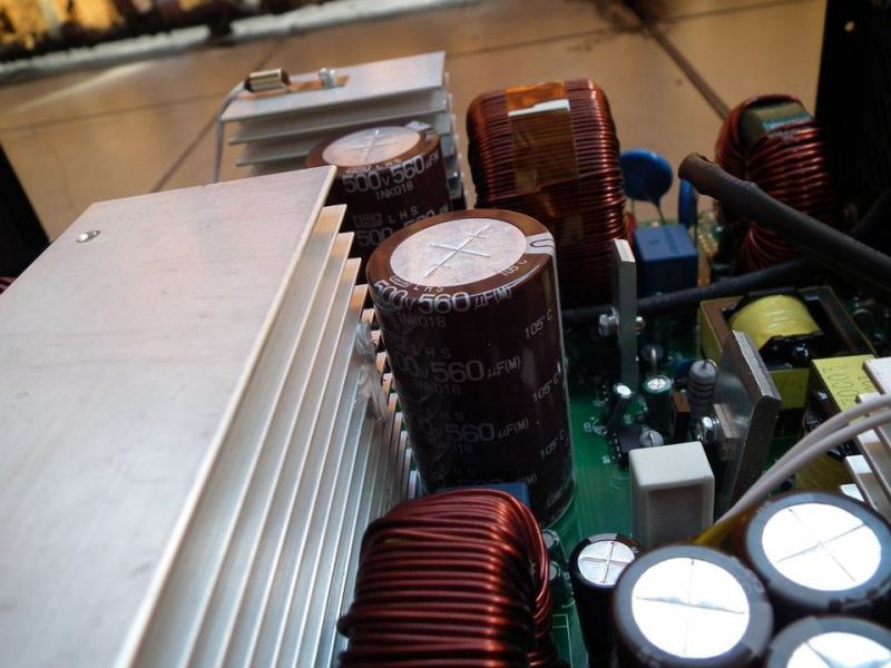 Sprzedam - Inwerter off-grid AC 5600W 48V 6000W PV po tuningu...