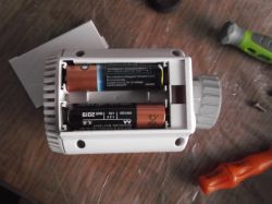 Elektroniczna głowica termostatyczna zasilanie zewnętrzne Elektroniczna głowica termostatyczna zasilanie zewnętrzne
