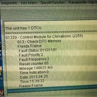 Audi q7 - Kontrolka silnika świeci na żółto i klocków mimo że są dobre