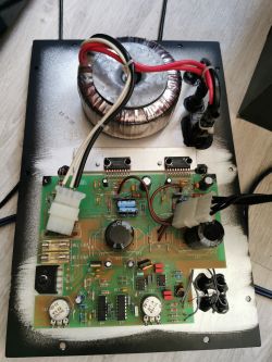 Subwoofer Tonsil A200: Słaby bas i przegrzewające się magnesy po 20 minutach grania