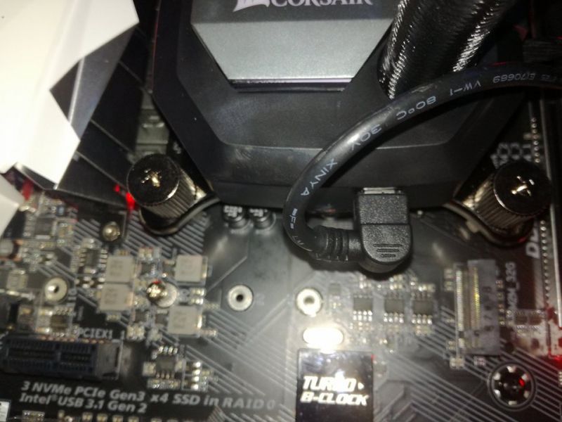 Corsair h100i v2 - System nie wykrywa chłodzenie wodnego