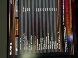 Ekran BIOS z ustawieniami płyty głównej Gigabyte