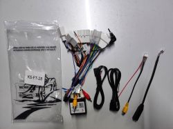 Okablowanie do Toyoty Avensis T27 przy stacji multimedialnej Junsun V1Plus.