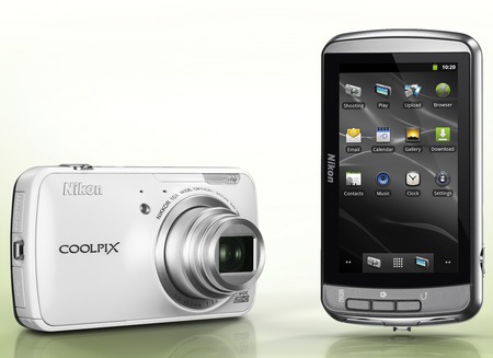 Nikon CoolPix S800c - aparat cyfrowy na platformie Android Nikon CoolPix S800c - aparat cyfrowy na platformie Android