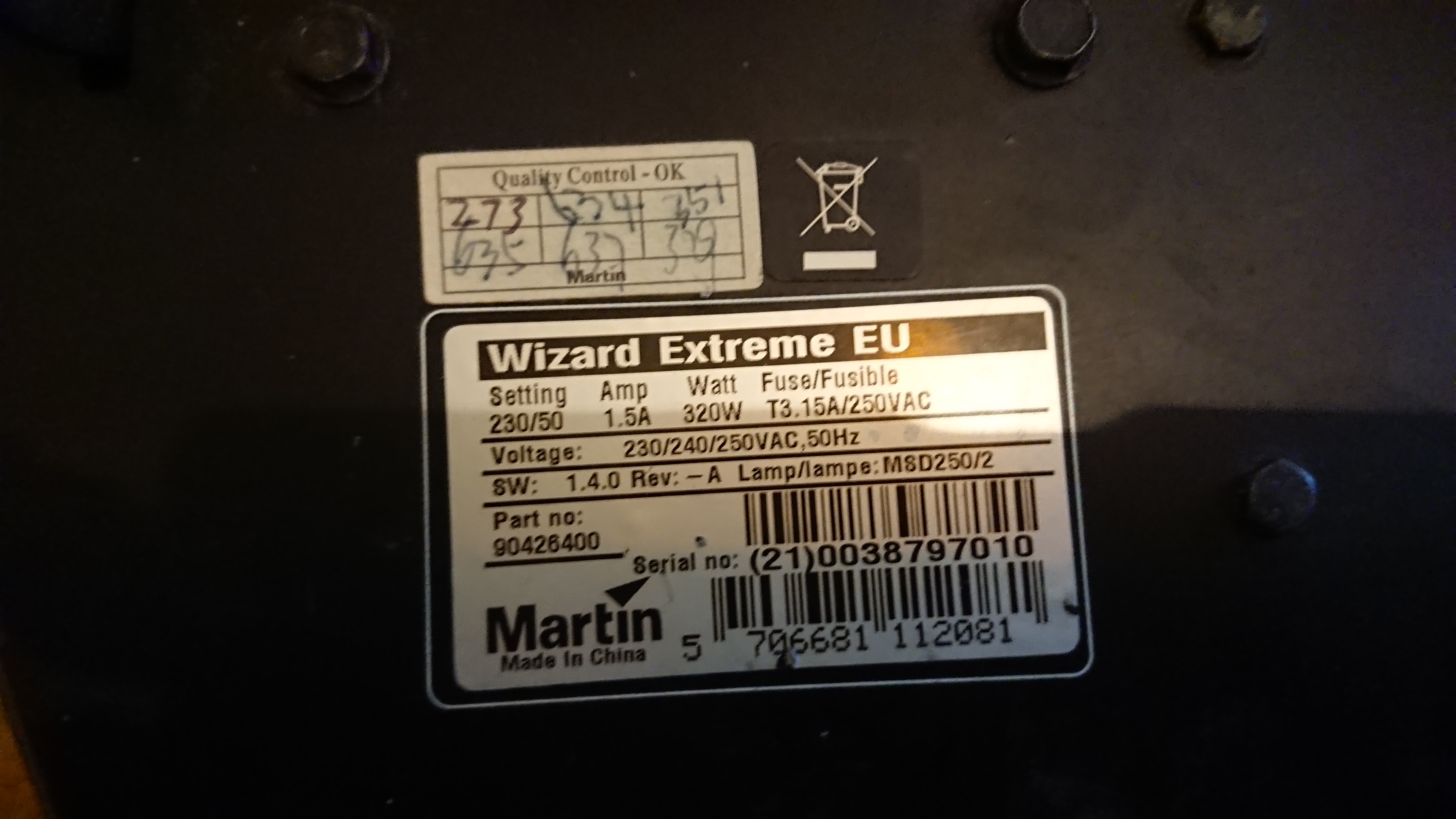 [Sprzedam] Sprzęt oświetleniowy Skaner Martin Wizard Extreme