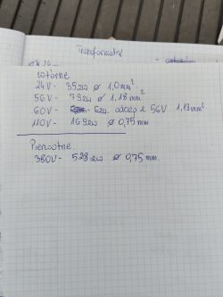 Notatki na papierze milimetrowym dotyczące uzwojeń transformatora
