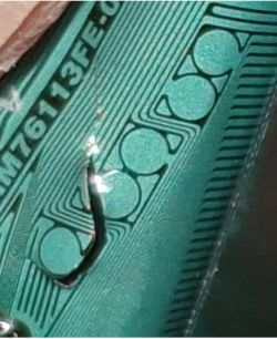 SONY KDL-65W855C - uszkodzona tasiemka boczna, problem z kolorami w części dolne