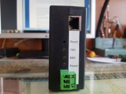 Konwerter RS232/RS485/TTL5V na Ethernet. Konwerter RS232/RS485/TTL5V na Ethernet.
