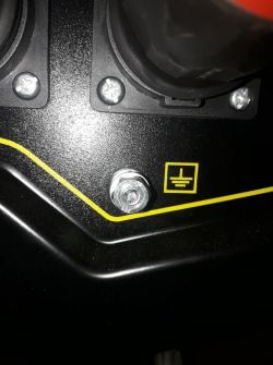 Uziemienie agregatu prądotwórczego Karcher - czy jest konieczne przy podłączeniu do rozgałęziacza?