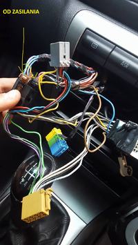 Jak podłączyć radio Alpine CDE-178BT w Skodzie? Wysyp kabli po wyjęciu fabrycznego