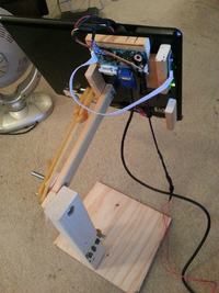 Monitor DIY zbudowany ze starego laptopa Monitor DIY zbudowany ze starego laptopa