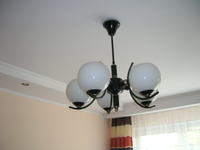 Jak zamontować lampy LED halogenowe w zwykłym suficie bez podwieszania?