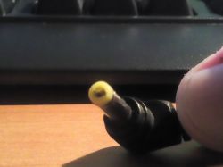 Sony PSP nie ładuje się z zasilacza, czy przez USB też?