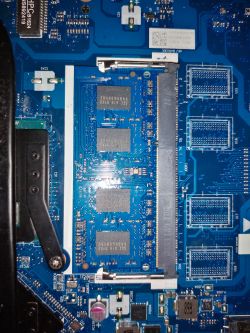 Lenovo ideapad 100 15ibd - brak obrazu po wymianie taśmy, wentylator i nagrywarka CD nieaktywne