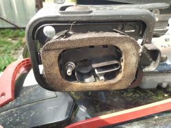 Wymiana filtra powietrza w kosiarkach Al-Ko Classic 4.64 SP-S Plus - jak zidentyfikować typ filtra
