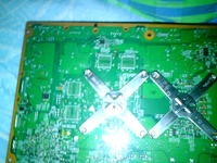 Co oznaczają te puste pola na płycie głównej w xbox 360