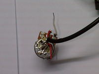 Preamp do gitary basowej - jak podłączyć?