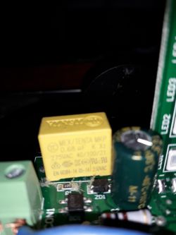 Lampa sygnalizacyjna LED do napędu bramy nie działa