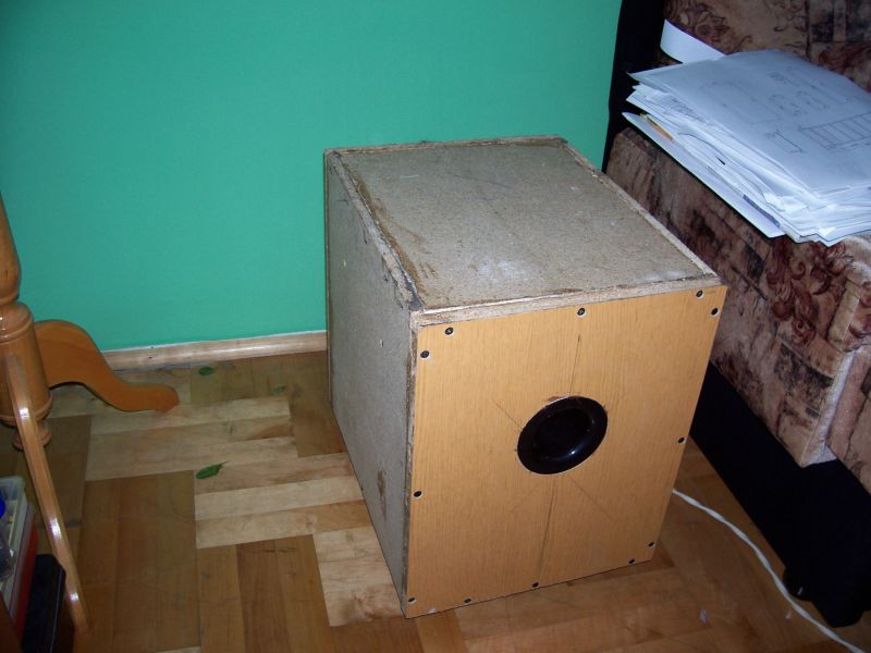 Subwoofer ekstremalnie budżetowy, ze śmieci Subwoofer ekstremalnie budżetowy, ze śmieci