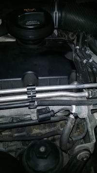 Volkswagen Touran 1.9 TDI - Identyfikacja odpiętej kostki w silniku