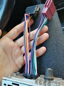 Radio samochodowe nie włącza się po podłączeniu - sprawdzone bezpieczniki