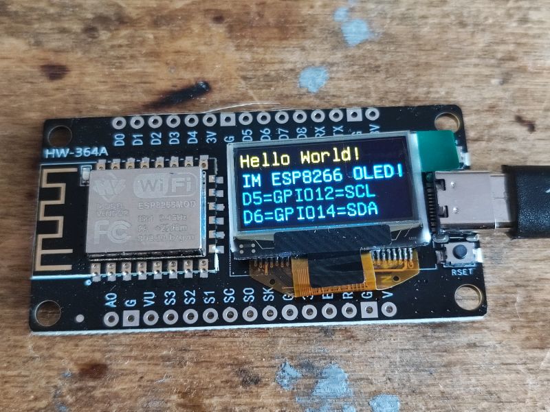 Moduł NodeMCU V3 z ESP8266 i wyświetlaczem OLED.