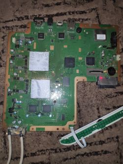 PS3 CECH 2503A wyłącza się po 1s - uszkodzona taśma POWER/EJECT?