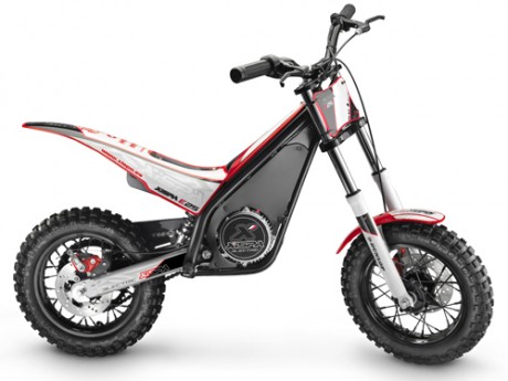 Xispa prezentuje E25 - elektryczny i ekologiczny motorower dla dziecka