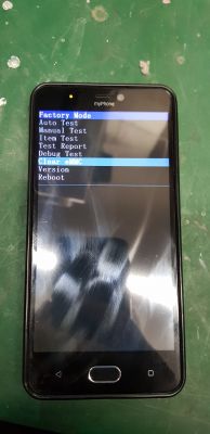 Jak wykonać hard reset w MyPhone City XL? Błąd przy próbie.