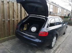 Audi a4 k8 kombi - Podłączenie wzmacniacza do subwoofer a