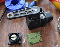 Rover 75 CDI 2002 - Czujniki poziomowania xenonów RBW000010 i RBW000020 - jak działają?