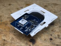 [ESP8266] Potrójny włącznik z WiFi i RF433 z eBay - Tasmota, szablon, piny