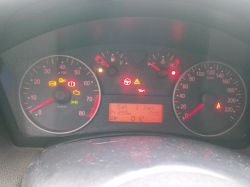 Fiat Stilo 1.2. 2002r. - Błędy na desce, opadłe zegary + loose connection