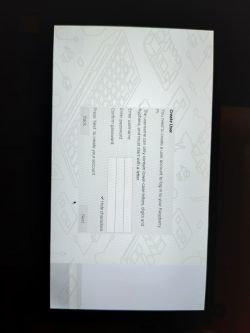 Ekran dotykowy LCD IPS 7'' wyświetlający interfejs z błędami graficznymi.