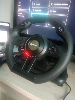 Nieudane połączenie kierownicy Q smart SW2020 Monaco z Xbox One - wszystko działa na laptopie