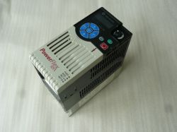 [Sprzedam] Falowniki Powerflex 0,75KW 3fazowy Pilnie Tanio