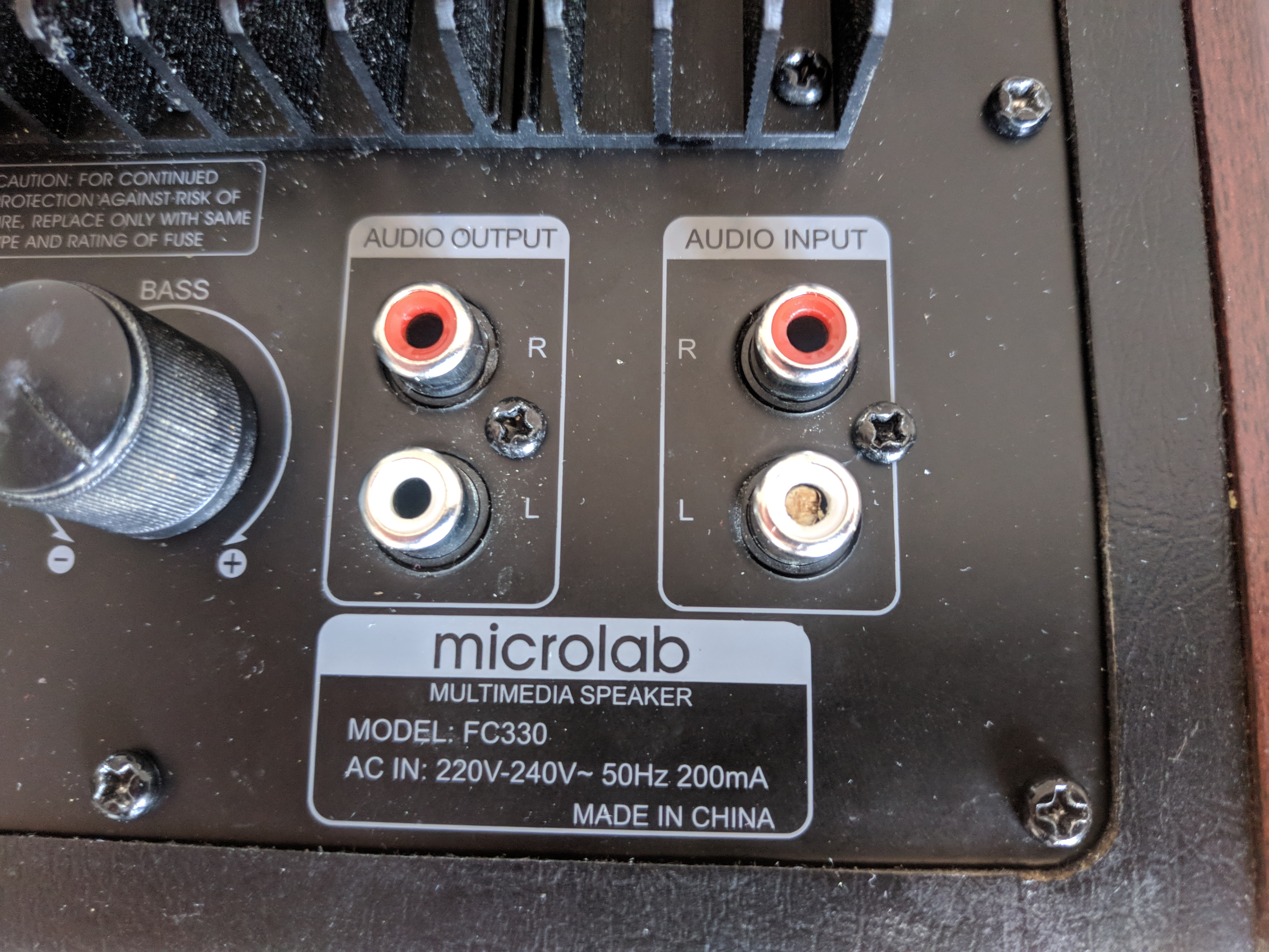 Как подключить колонки microlab fc330 к компьютеру