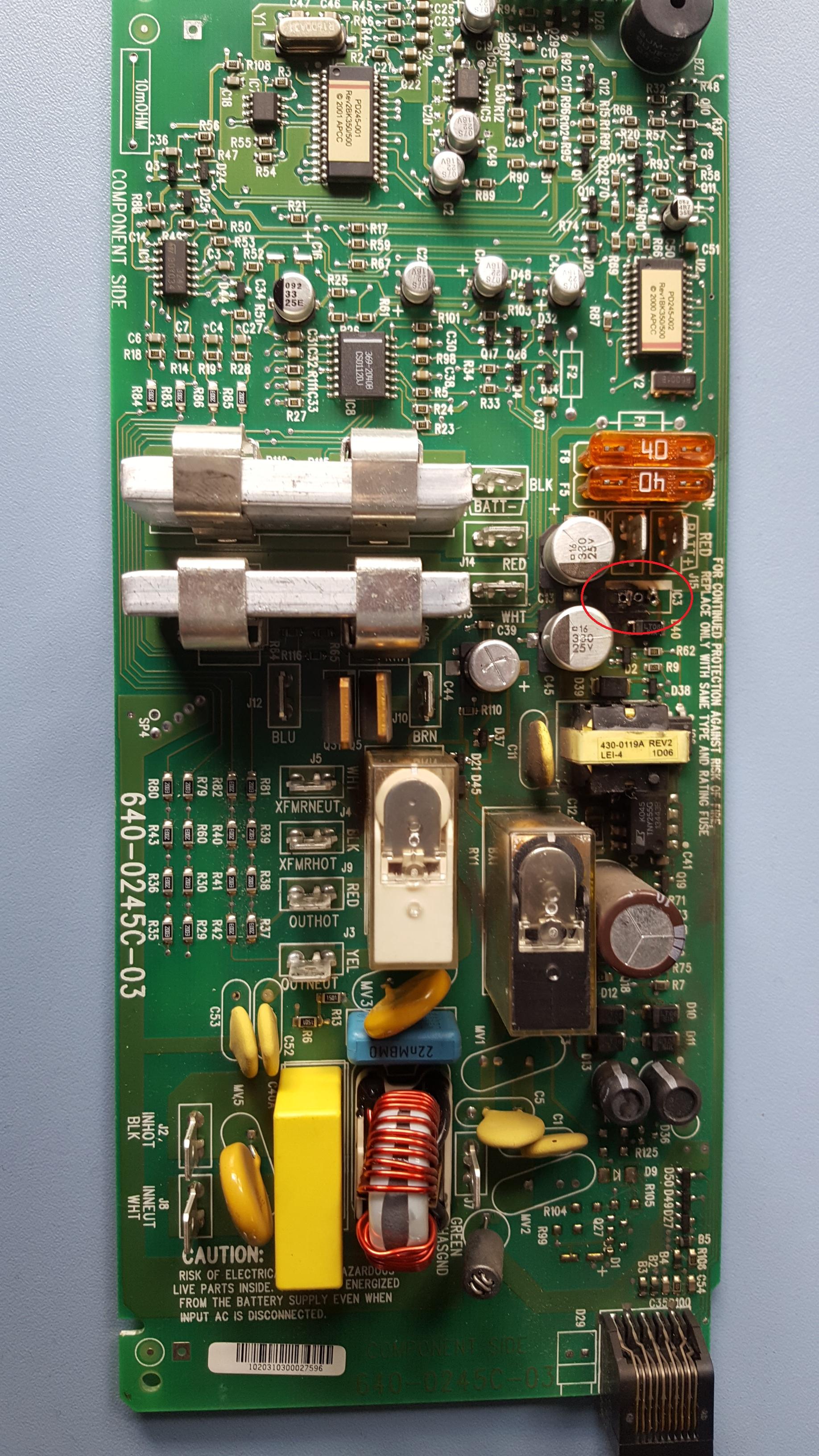 UPS APC BACK-UPS RS 500 - Prosba o identyfikacje spalonego elementu