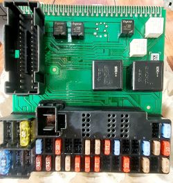 Volvo XC90 '05 CEM nie zasila zegarów, panelu klimy i fotela kierowcy