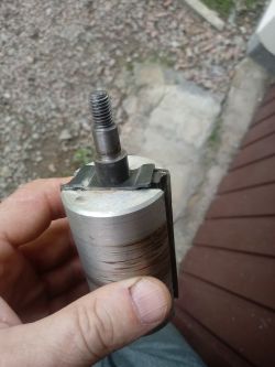 Wyjmowanie łożyska z wałka struga elektrycznego Bosch PHO20-82 - instrukcje i wskazówki