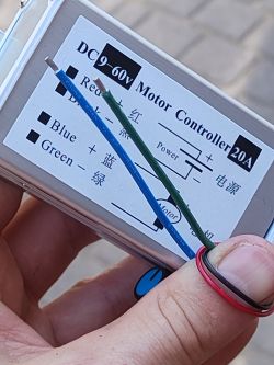 Jak podłączyć silniczek do łód - Problem z podłączeniem silnika do sterownika