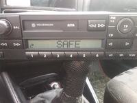 Jak odblokować zakodowane radio VW Beta 5?