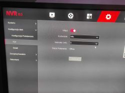 Ekran ustawień wideorejestratora z zakładki P2P, status połączenia offline.