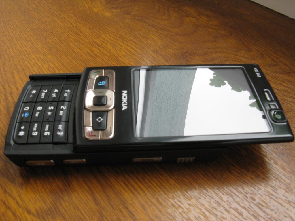 Не включается nokia n95