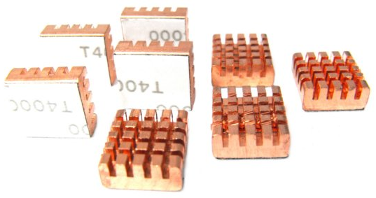 MSI CX620 - montaż radiatorów na sekcję zasilania w laptopie