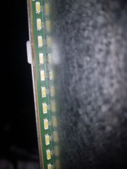 M240HW01 vd - Uszkodzone podświetlenie, gdzie kupić listwę lub diody?